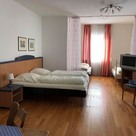 Hotel Gaeubodenhof Straubing Esterno foto